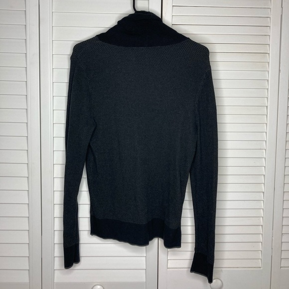 Express black turtleneck - Picture 3 of 3